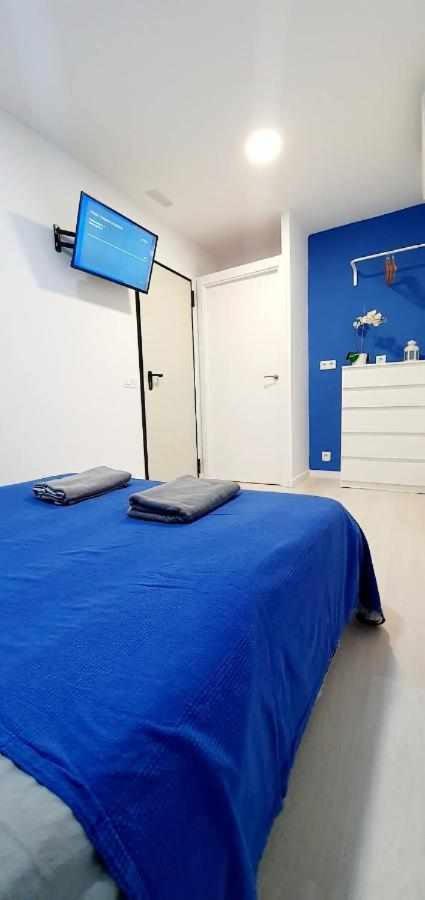 Hostal Urban Basic Оспиталет де Лобрегат Екстериор снимка