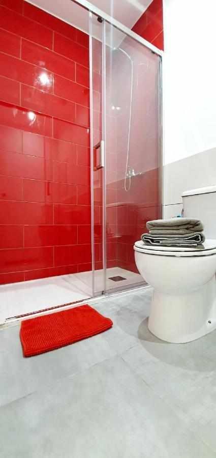 Hostal Urban Basic Оспиталет де Лобрегат Екстериор снимка
